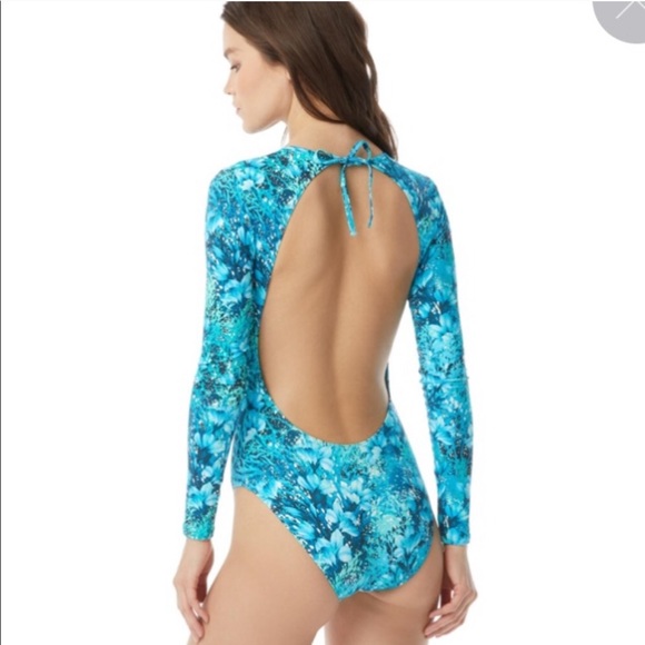 🛍MUST GO TODAY🛍$146 Long Sleeve 1-Piece Swimsuit - Picture 3 of 12